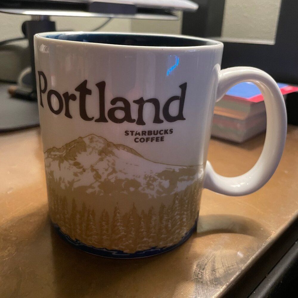 Starbucks Portland Coffee Mug 16 fl oz White Navy Collector Series 2009 Mt. Hood
